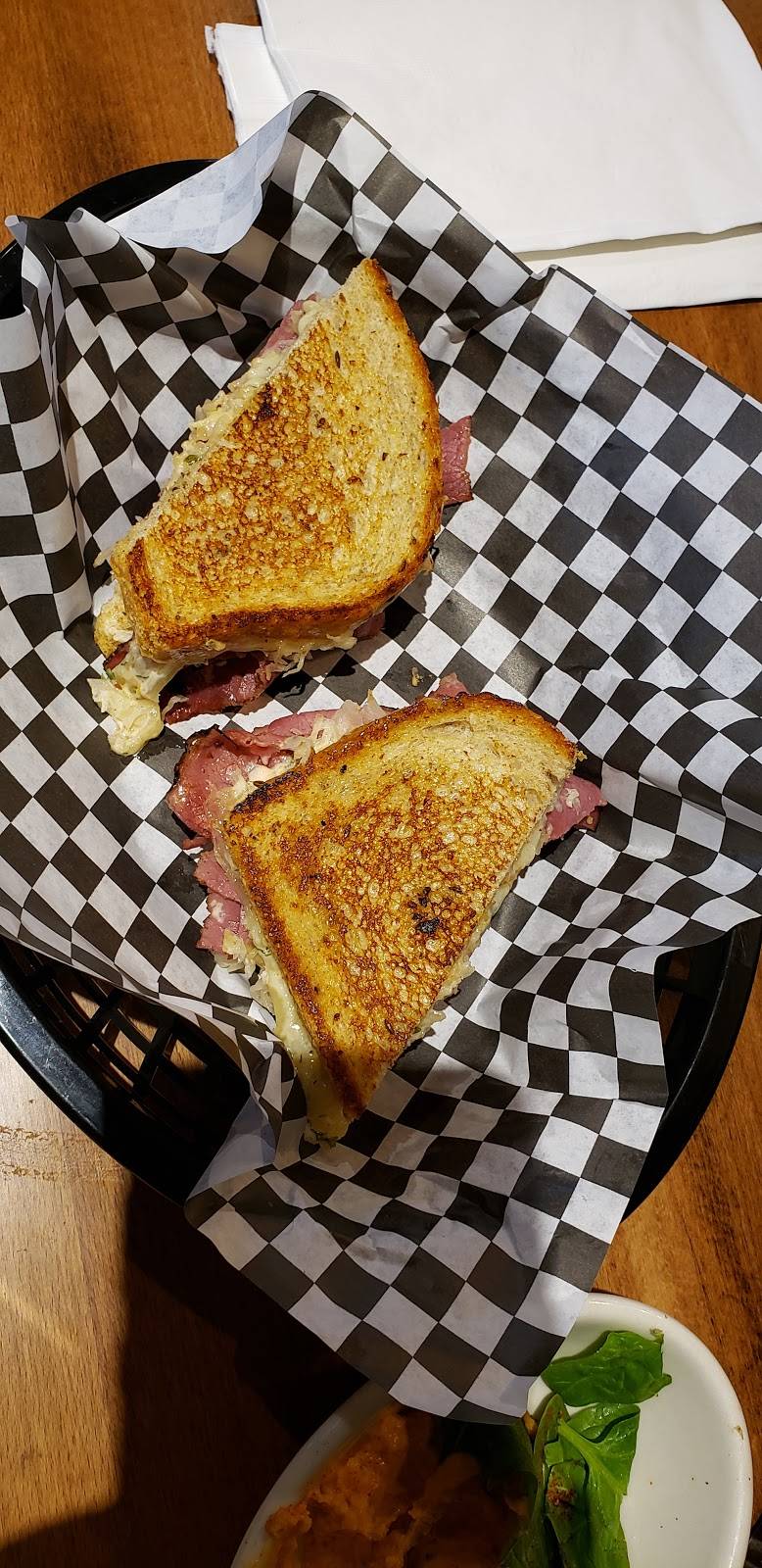 A Common Table | restaurant | 3496 N High St, Columbus, OH 43214, USA | 6148241887 OR +1 614-824-1887