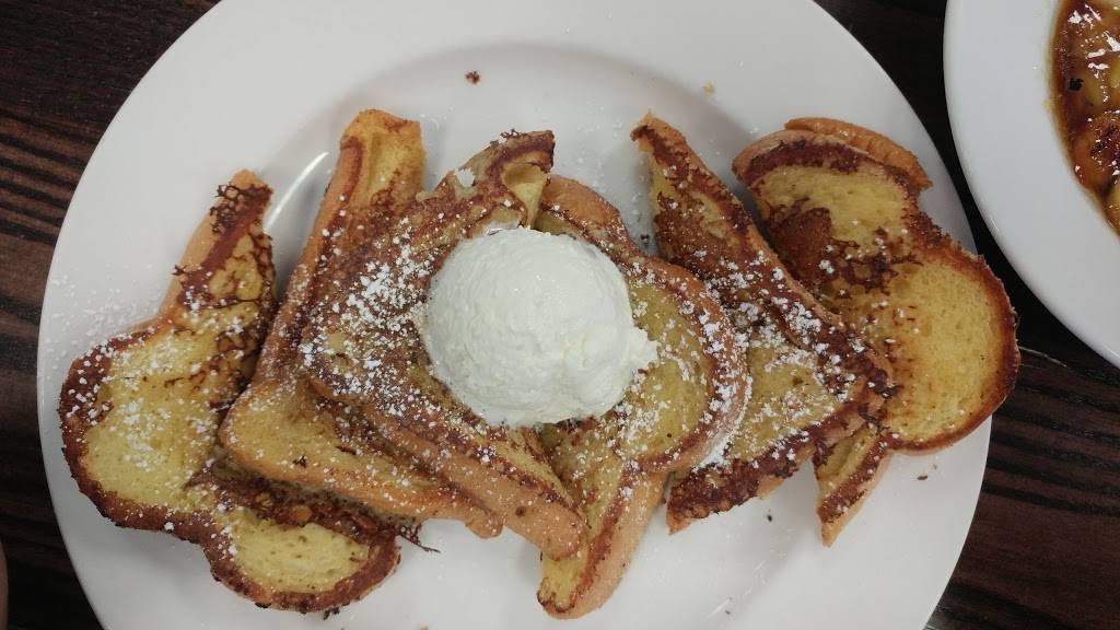 Denicas Real Food Kitchen | bakery | 2280 Oak Grove Rd, Walnut Creek, CA 94598, USA | 9259456200 OR +1 925-945-6200