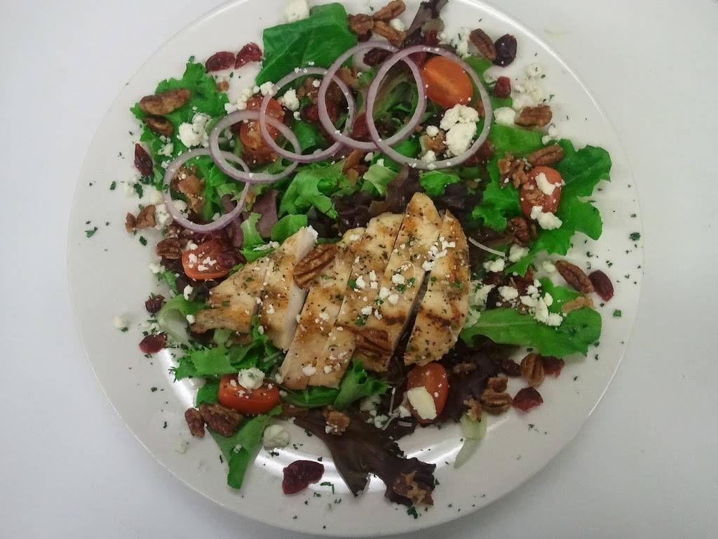 Huck Finns On the Water | restaurant | 129 Marina Dr, La Crosse, WI 54601, USA | 6085192007 OR +1 608-519-2007