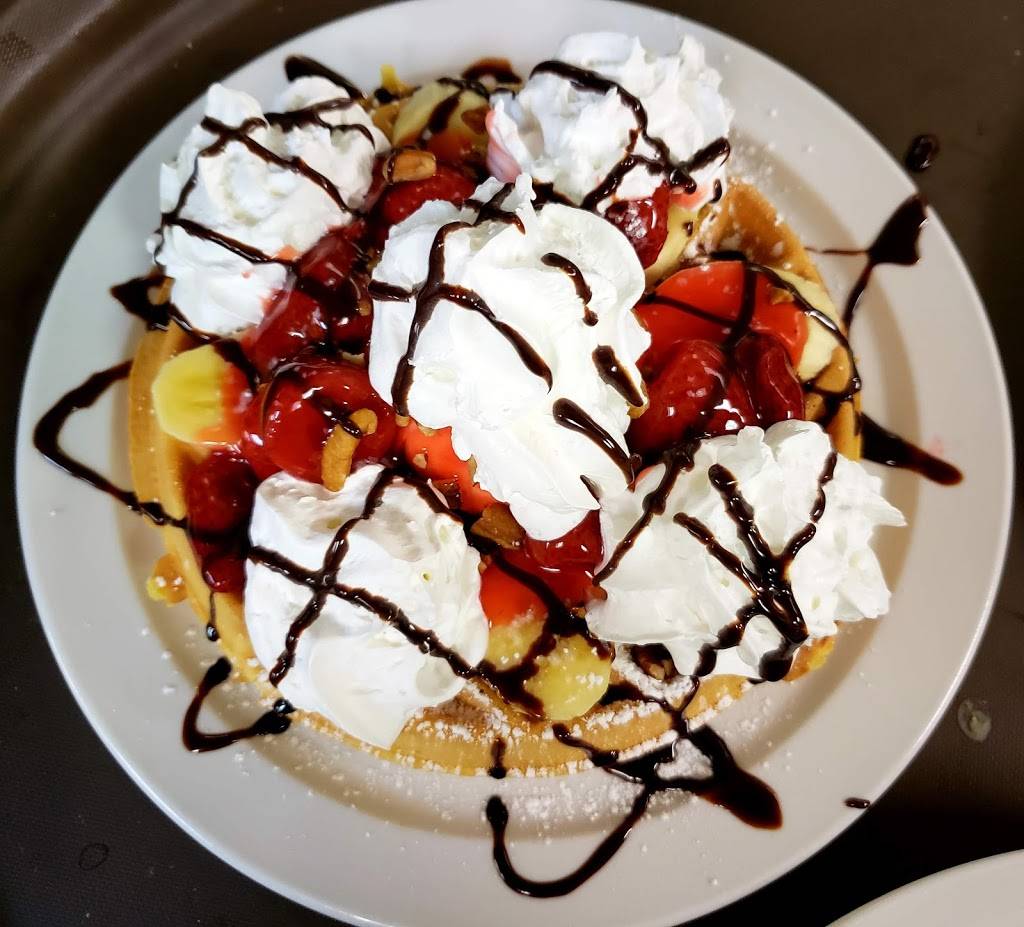 Berrys Pancake House | restaurant | 2050 Park Rd, Connersville, IN 47331, USA | 7656920245 OR +1 765-692-0245