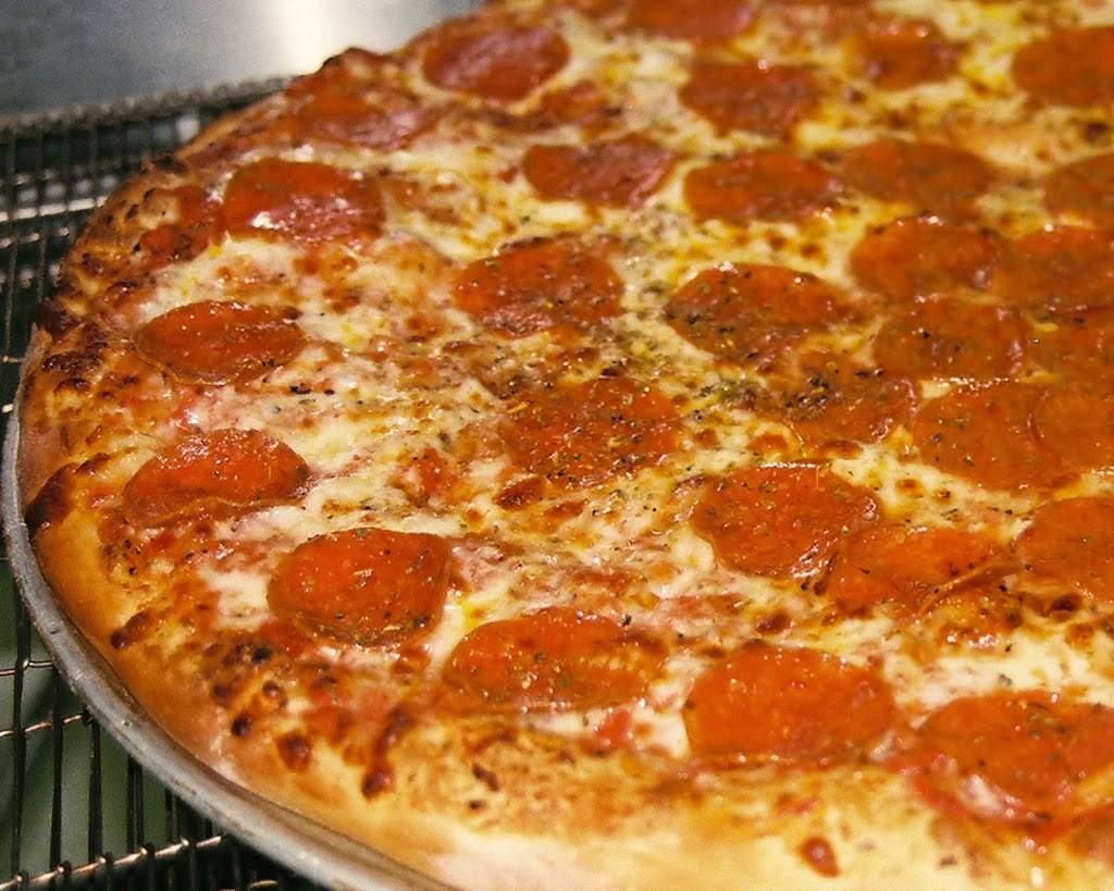 Dabesta Pizza | restaurant | 216 Thatcher St, Bangor, ME 04401, USA | 2074044545 OR +1 207-404-4545