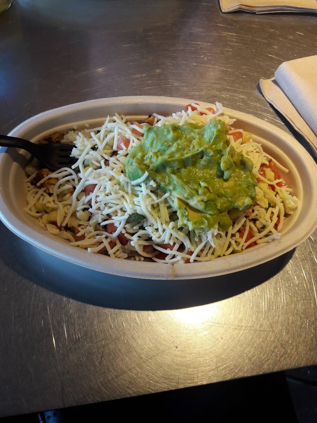 Chipotle Mexican Grill | restaurant | 32463 Gratiot Ave, Roseville, MI 48066, USA | 5862944459 OR +1 586-294-4459
