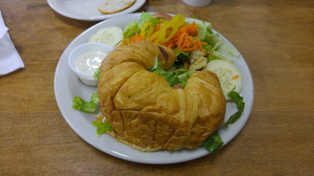 Uwes Bakery & Deli a division of Old World Foods, LLC | bakery | 1024 W San Antonio St unit b, New Braunfels, TX 78130, USA | 8306326585 OR +1 830-632-6585