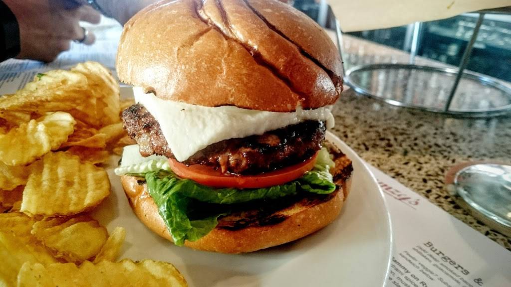 Simmzys | restaurant | 5271 E 2nd St, Long Beach, CA 90803, USA | 5624395590 OR +1 562-439-5590