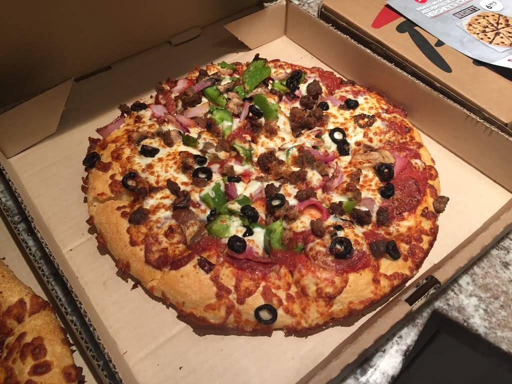 Pizza Hut | meal delivery | 3777 Rue Jean-Talon O, Montréal, QC H3R 2G4, Canada | 5143448444 OR +1 514-344-8444