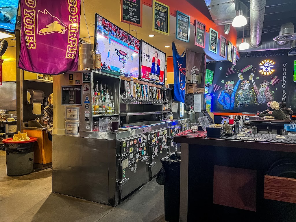 The Curb Bar and Grill | restaurant | 1760 S Meridian Rd #100, Meridian, ID 83642, USA | 2088550202 OR +1 208-855-0202