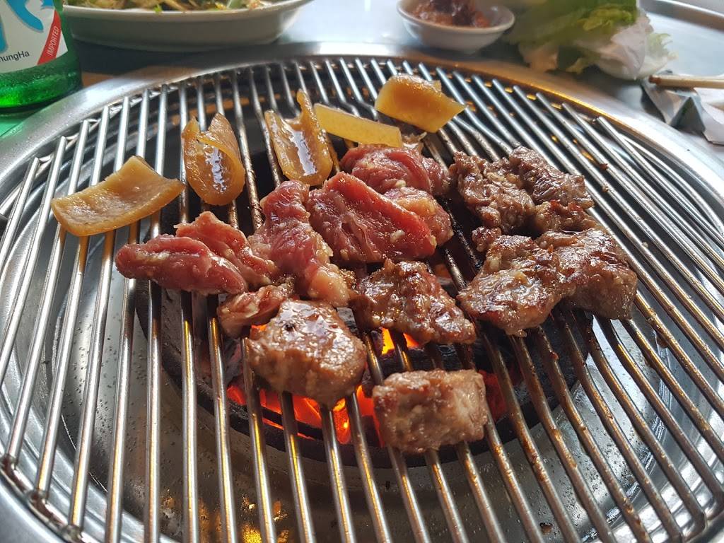 The Famous Owl of Minerva | restaurant | 5324 Yonge St, North York, ON M2N 5P9, Canada | 4162217275 OR +1 416-221-7275