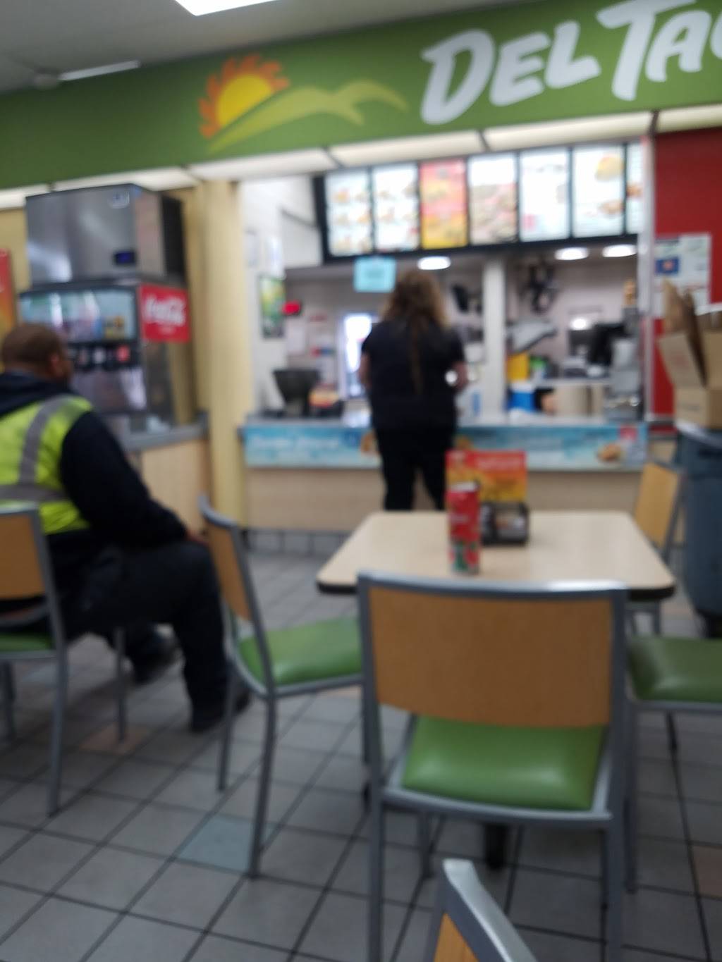 Del Taco | meal takeaway | 106 S Azusa Ave, Azusa, CA 91702, USA | 6263347599 OR +1 626-334-7599