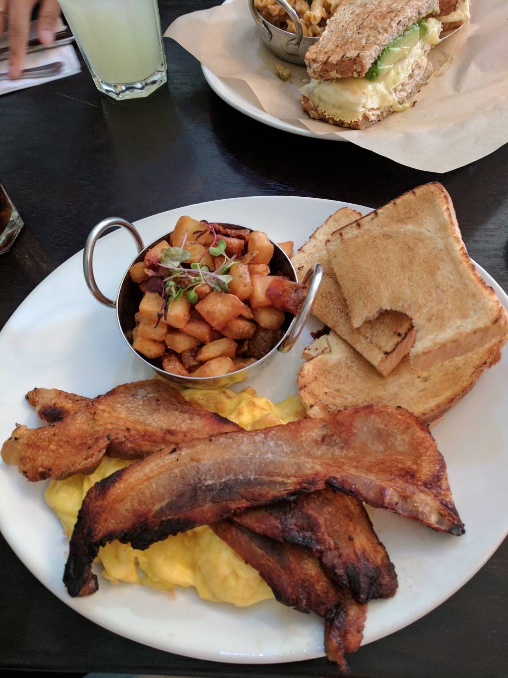 Jam | restaurant | 1025 Park Blvd, Massapequa Park, NY 11762, USA | 5167972000 OR +1 516-797-2000