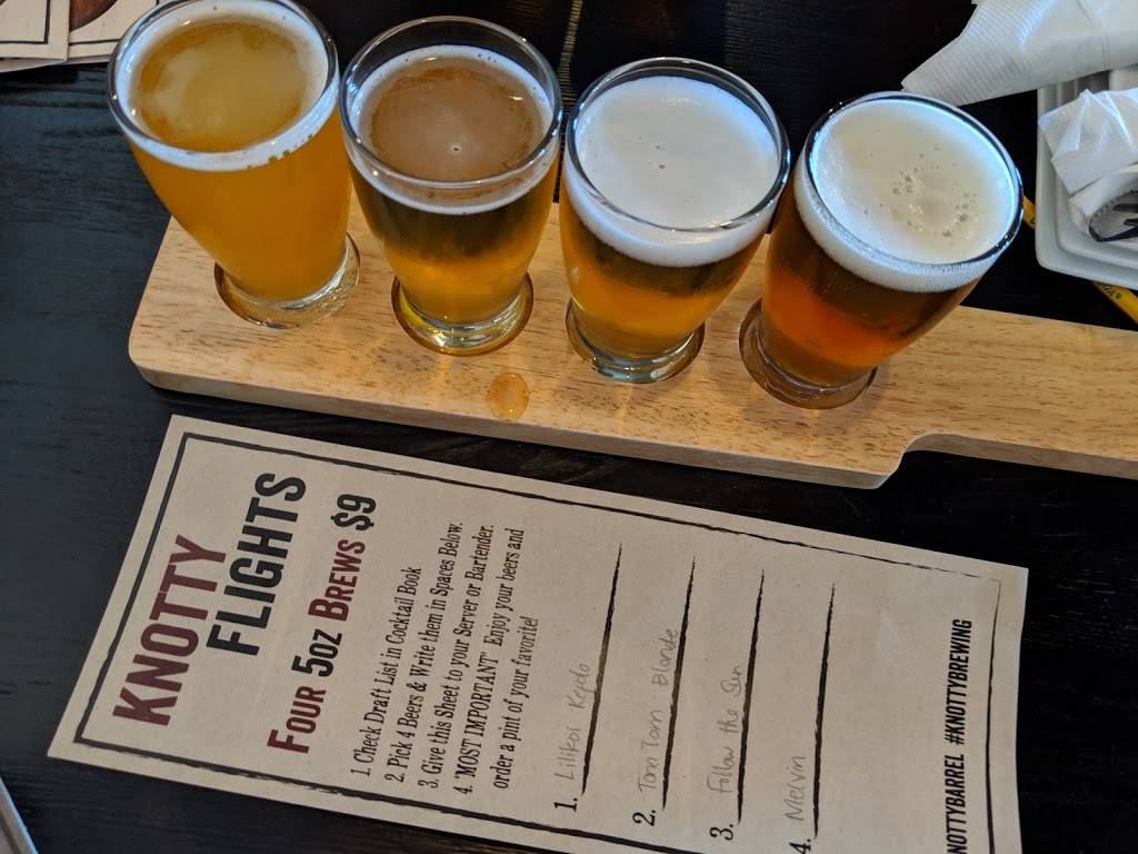 Knotty Barrel | restaurant | 13211 Black Mountain Rd, San Diego, CA 92129, USA | 8583657036 OR +1 858-365-7036