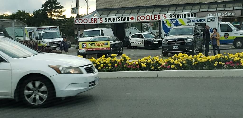 Coolers | restaurant | 558 Upper Gage Ave, Hamilton, ON L8V 4J6, Canada | 9055744664 OR +1 905-574-4664