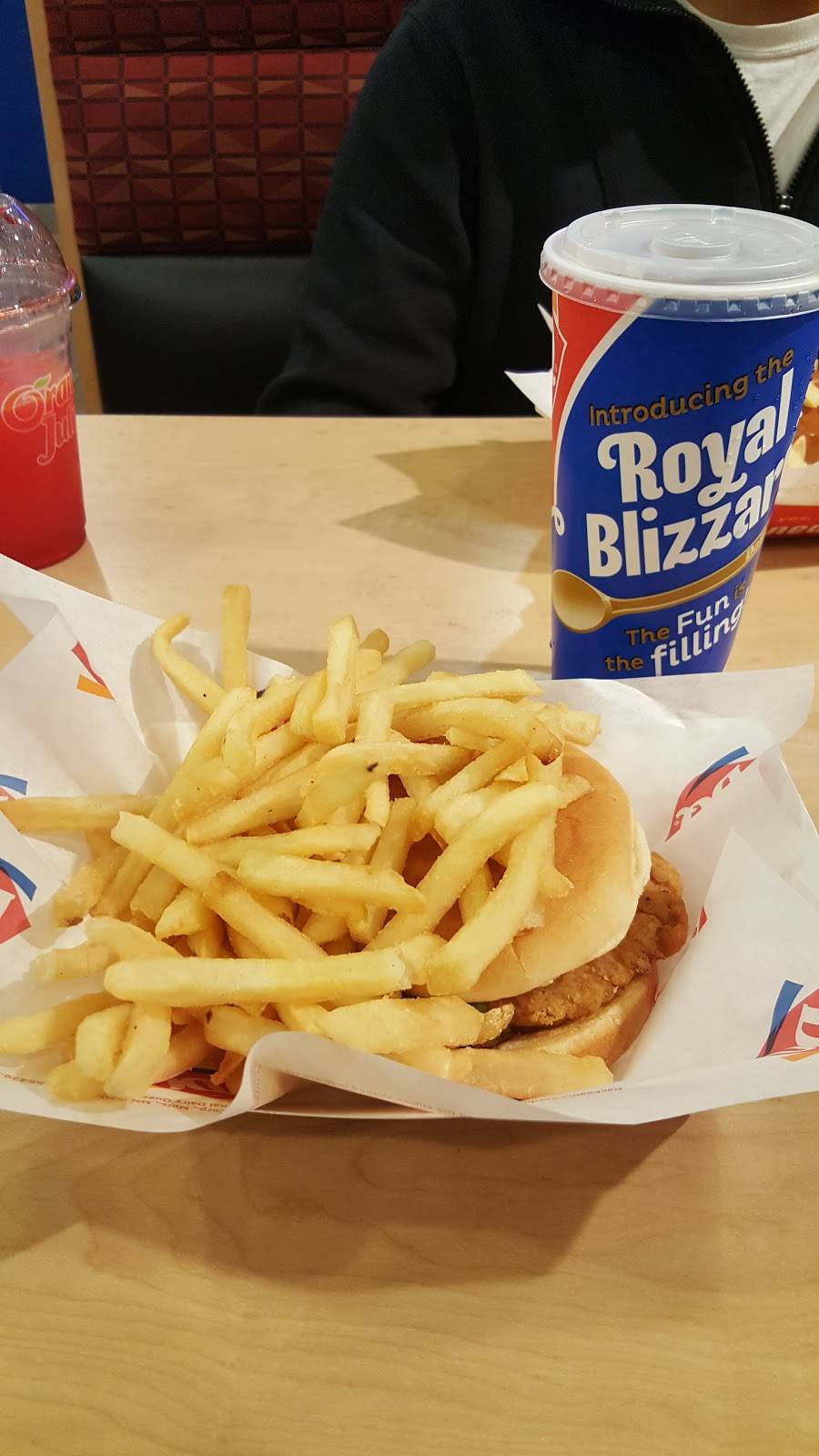 Dairy Queen Grill & Chill | restaurant | 3095 Hempstead Turnpike, Levittown, NY 11756, USA | 5167190180 OR +1 516-719-0180