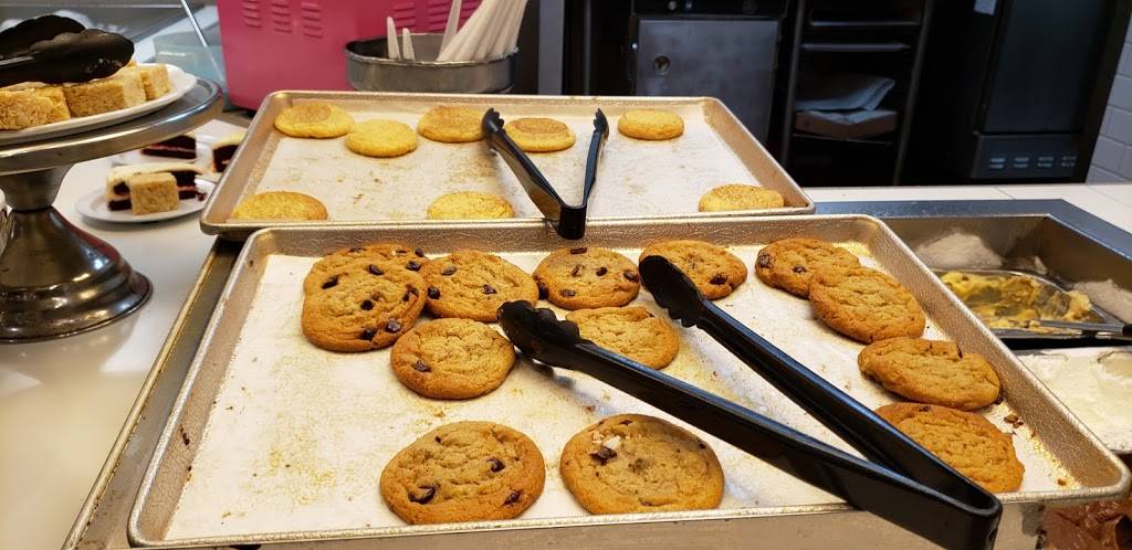 HomeTown Buffet | restaurant | 930 Dennery Rd, San Diego, CA 92154, USA | 6196629181 OR +1 619-662-9181