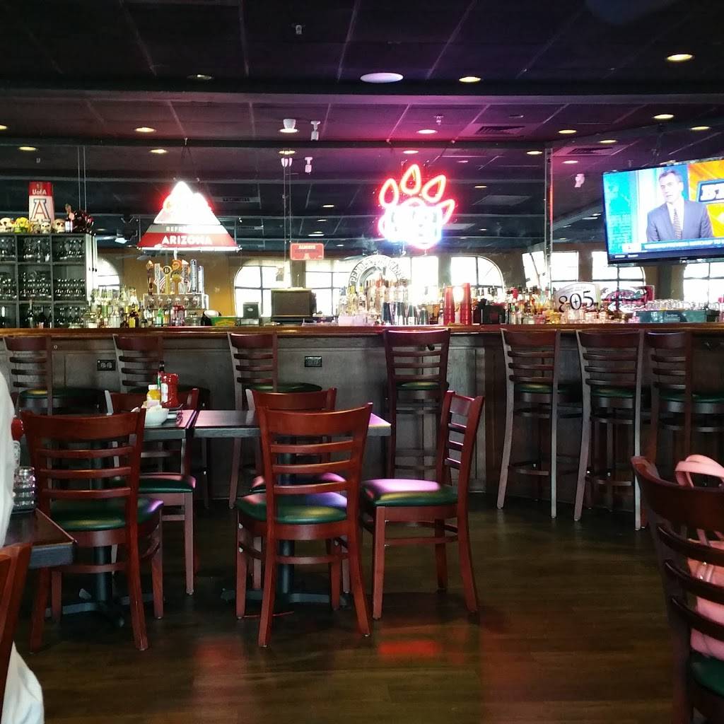 The 19th hole Bar and Grille | restaurant | 111 South La Cañada Drive, Green Valley, AZ 85614, USA | 5203994653 OR +1 520-399-4653