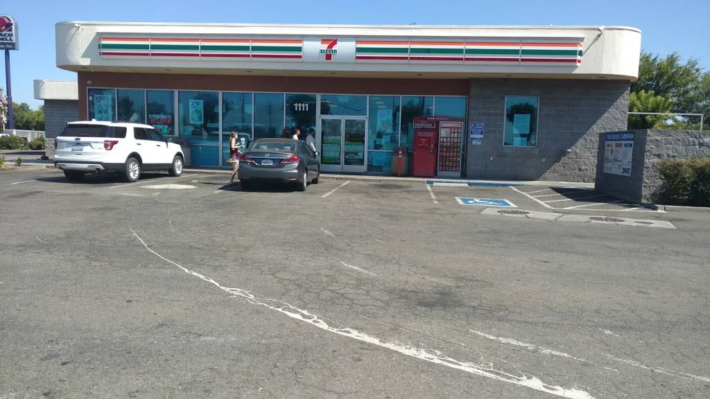 7-Eleven | bakery | 1111 E Kettleman Ln, Lodi, CA 95240, USA | 2093693633 OR +1 209-369-3633