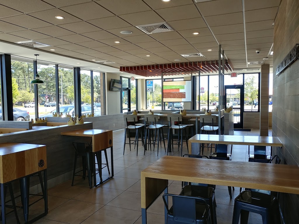 Burger King | restaurant | 3875 Airport Blvd, Mobile, AL 36608, USA | 2512368055 OR +1 251-236-8055