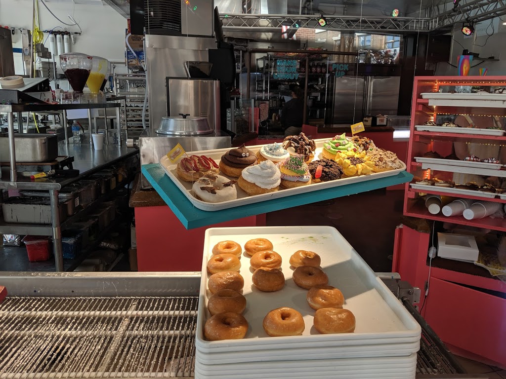 Crazy Donuts at OWA | restaurant | 101 J S OWA Blvd, Foley, AL 36535, USA | 2513782829 OR +1 251-378-2829