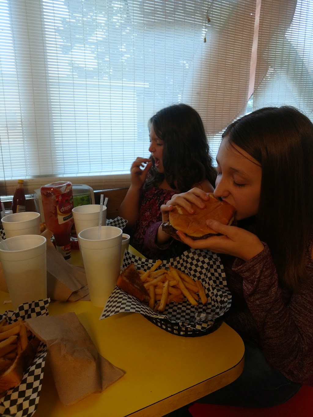 Dylans Restaurant | restaurant | 2908 N 7th St, West Monroe, LA 71291, USA | 3183249753 OR +1 318-324-9753