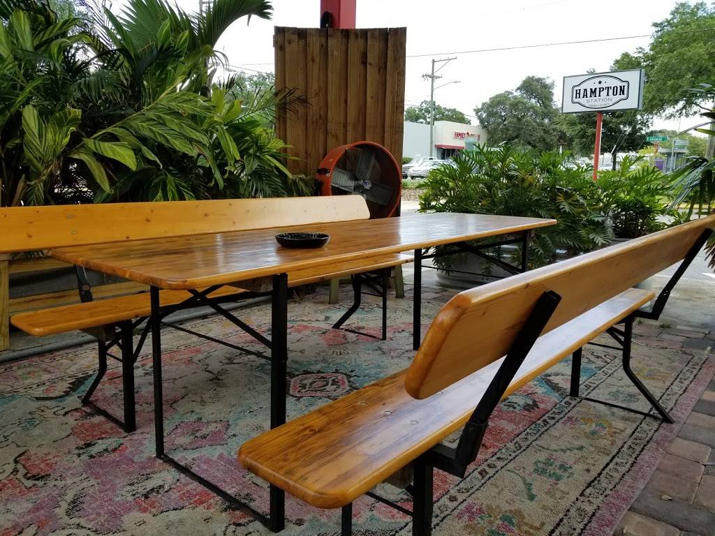 Hampton Station Beer, Pizza & Records | restaurant | 5921 N Nebraska Ave, Tampa, FL 33604, USA | 8132381114 OR +1 813-238-1114
