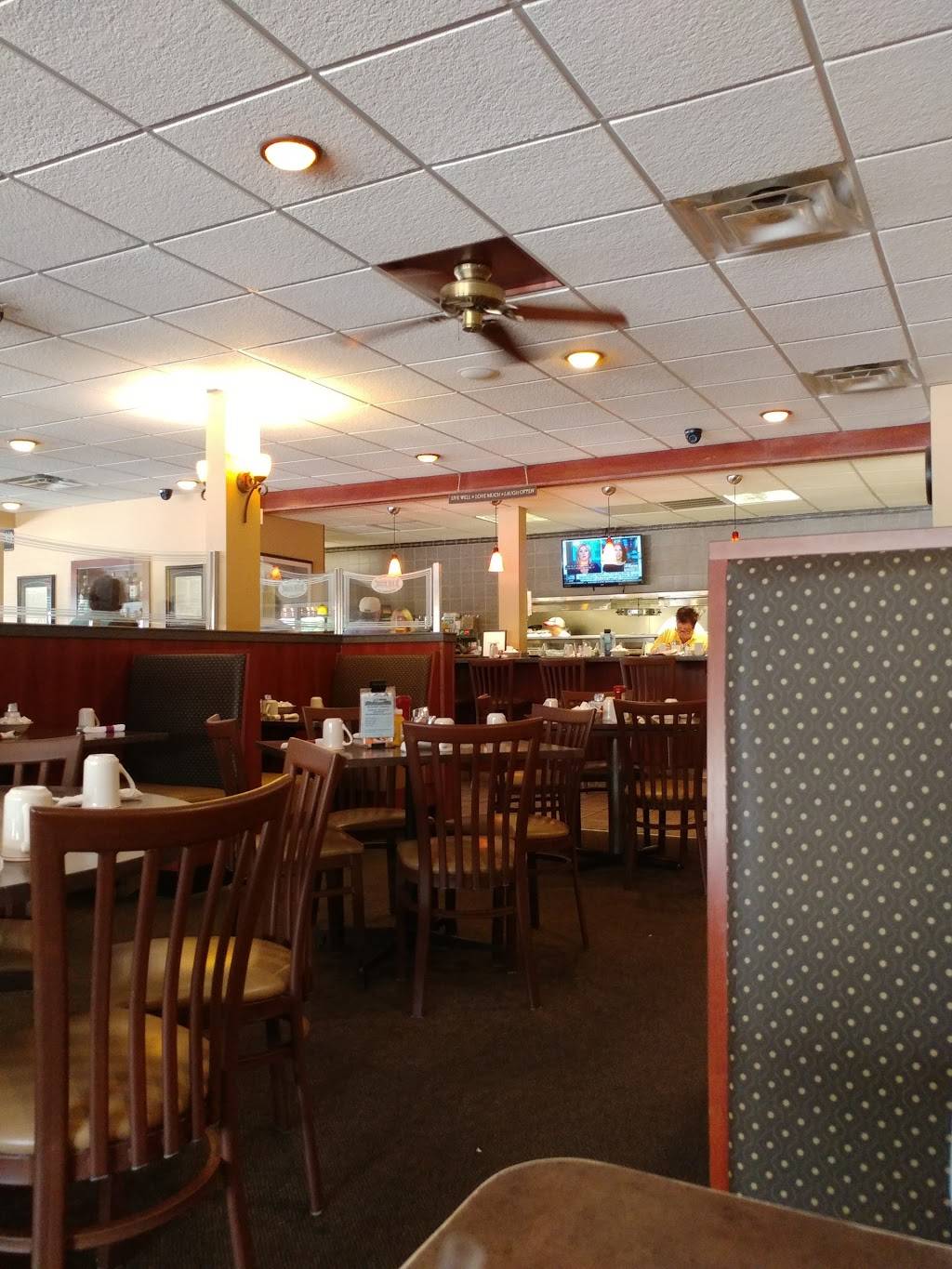 Hi-Way Restaurant Inc | restaurant | 210 W Norris Dr, Ottawa, IL 61350, USA | 8154319431 OR +1 815-431-9431