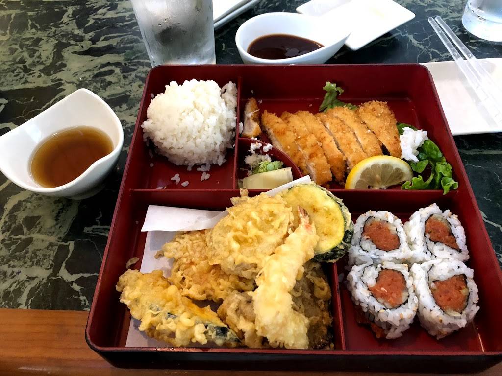 Wild Wasabi | restaurant | 19720 44th Ave W suite a, Lynnwood, WA 98036, USA | 4257768068 OR +1 425-776-8068