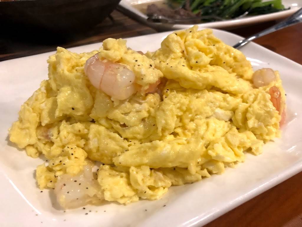 Golden Dragon Palace | restaurant | 7000 McLeod Rd, Niagara Falls, ON L2G 7K3, Canada | 9053568668 OR +1 905-356-8668