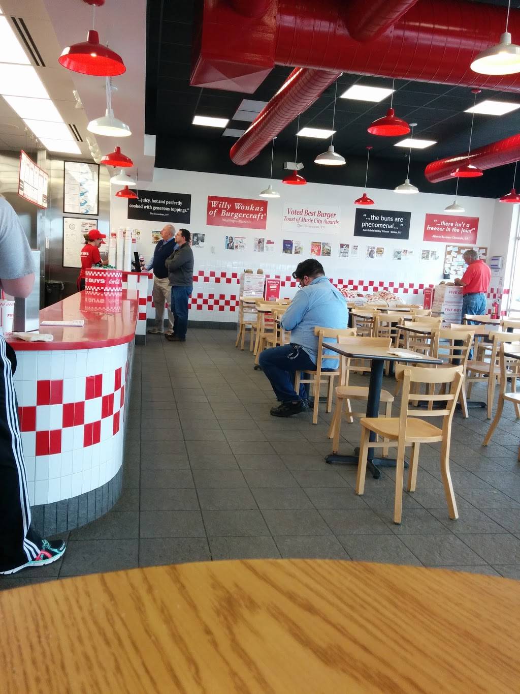 Five Guys | meal takeaway | 1767 Madison St, Clarksville, TN 37043, USA | 9319194344 OR +1 931-919-4344