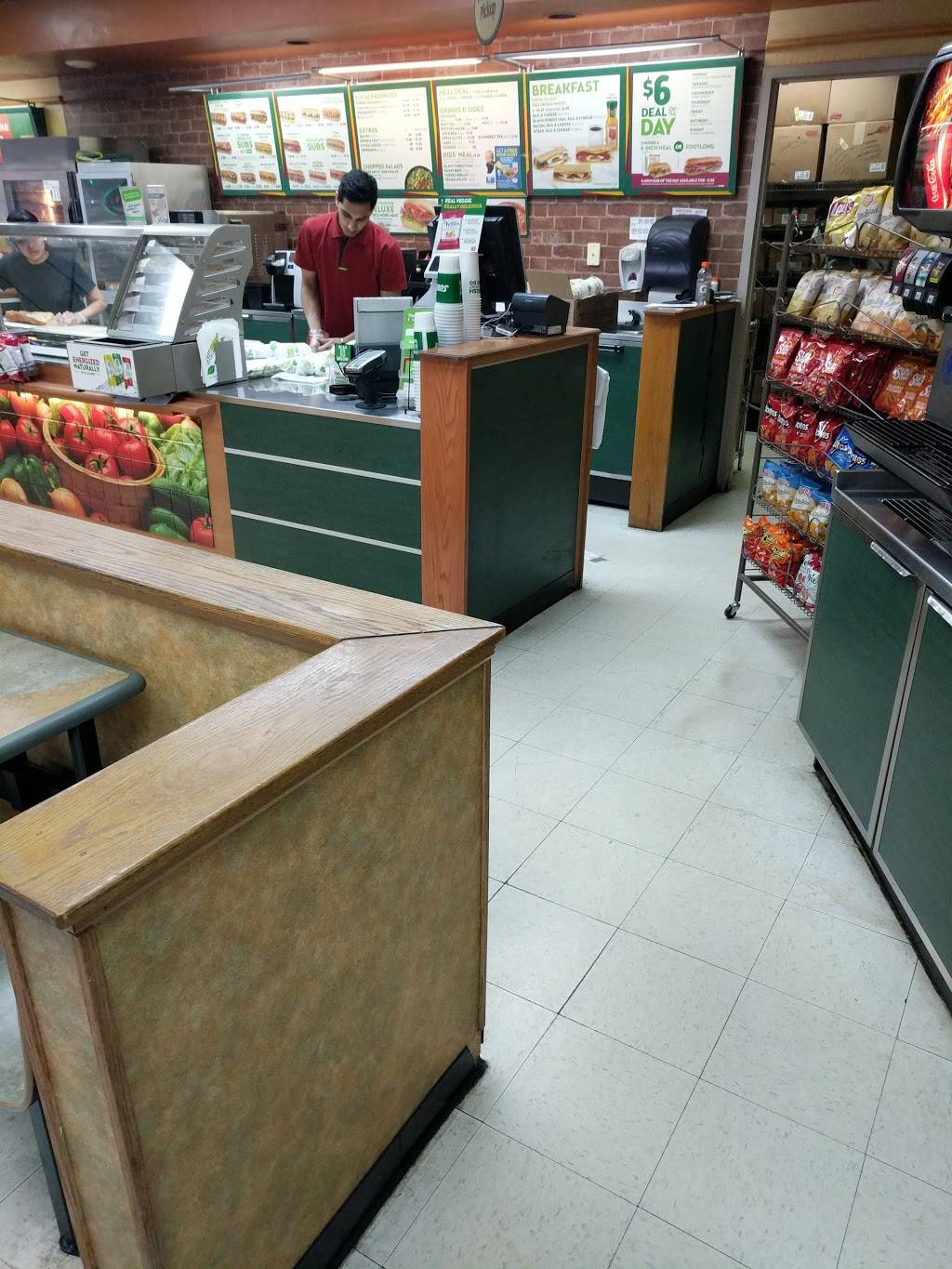 Subway | restaurant | 2750 Milwaukee Rd, Beloit, WI 53511, USA | 6083616349 OR +1 608-361-6349
