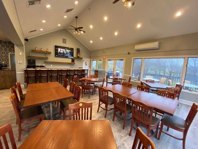 The Pub on 1 | restaurant | 1 Overlook Cir, North Providence, RI 02904, USA | 4018656348 OR +1 401-865-6348