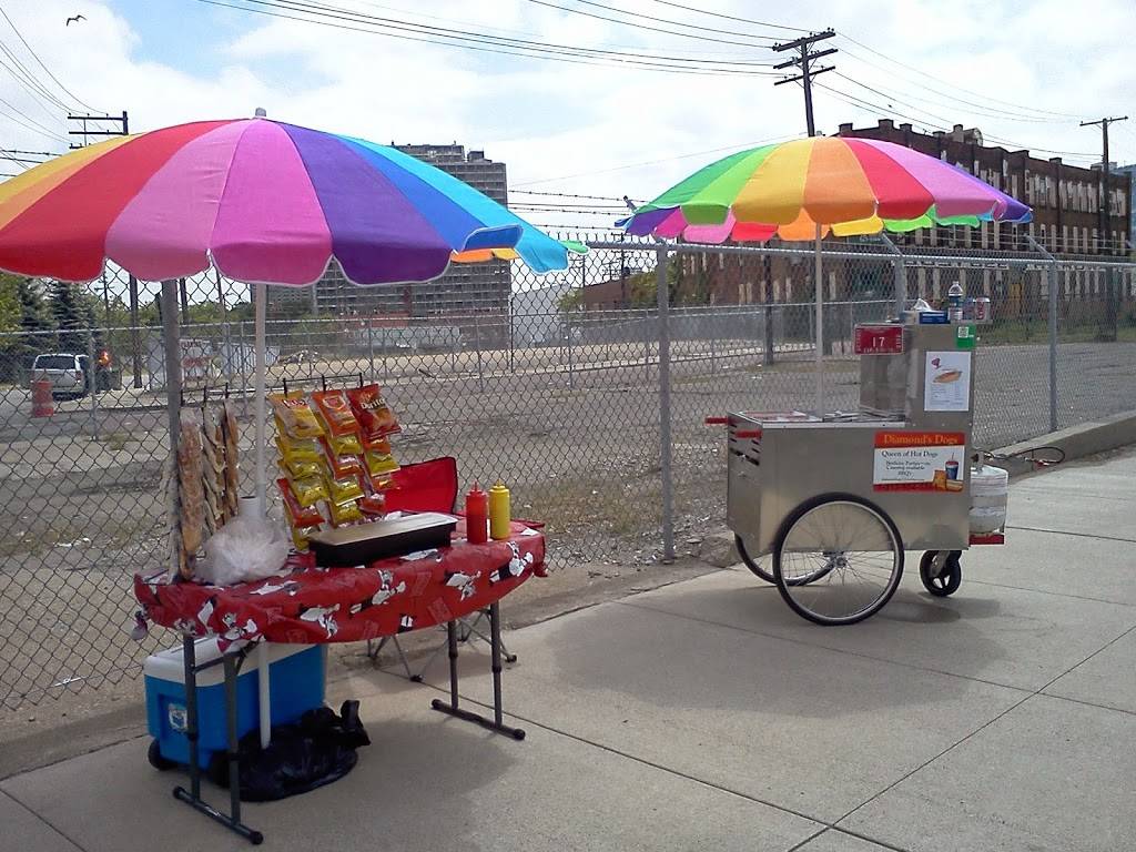 Diamond Dogs | meal takeaway | 1388 Gratiot Ave, Detroit, MI 48207, USA | 3134611125 OR +1 313-461-1125