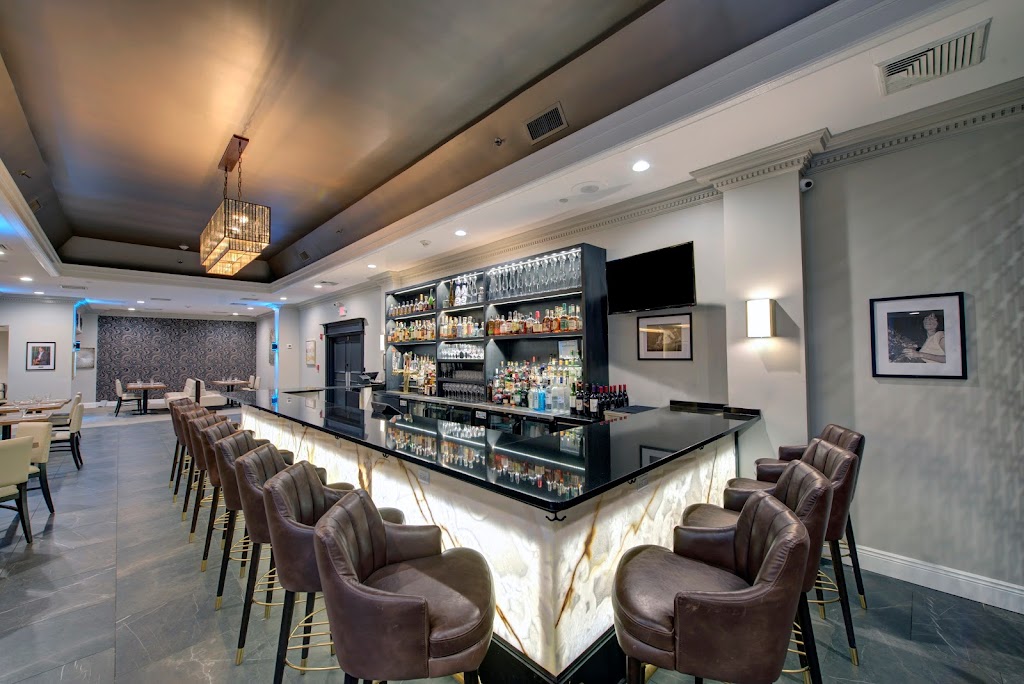 Atlas New World Bistro | restaurant | 1221 Old Northern Blvd, Roslyn, NY 11576, USA | 5166252700 OR +1 516-625-2700