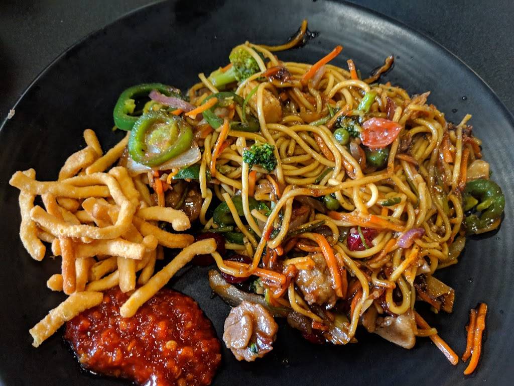 HuHot Mongolian Grill | restaurant | 610 Junction Rd, Madison, WI 53717, USA | 6088277110 OR +1 608-827-7110