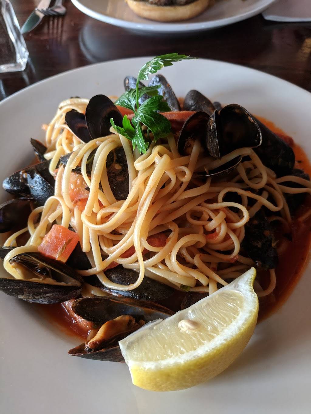 Ramp Bar & Grill | restaurant | 77 Pier Rd, (located inside Pier 77), Kennebunkport, ME 04046, USA | 2079678500 OR +1 207-967-8500