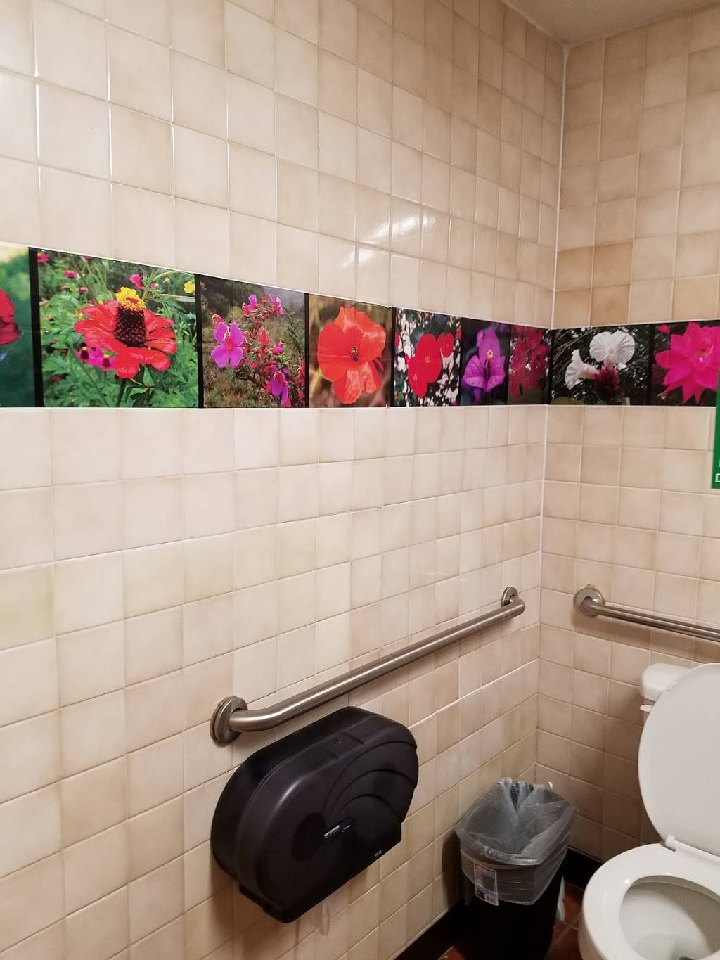 Mis Dos Abuelos mexican restaurant | restaurant | 329 s, IN-135, Morgantown, IN 46160, USA | 8125975900 OR +1 812-597-5900