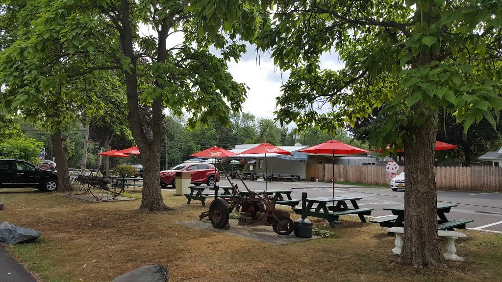 On the Farm | restaurant | 273 Troy Schenectady Rd, Latham, NY 12110, USA | 5187859930 OR +1 518-785-9930