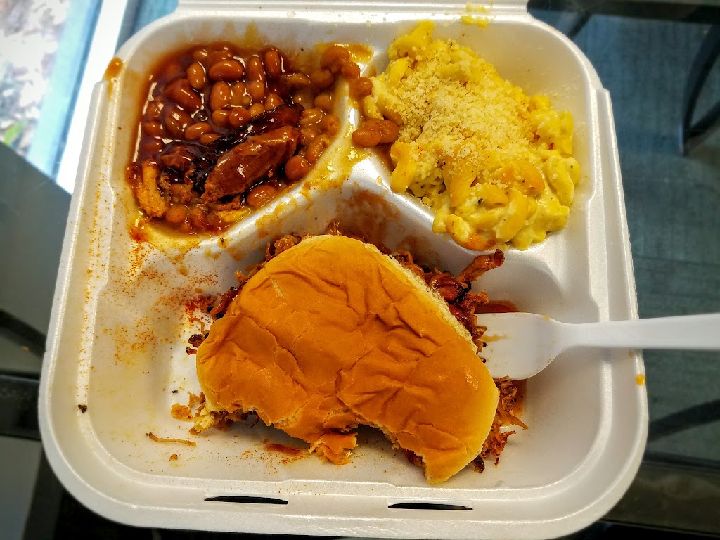 Curbside BBQ & Seafood | restaurant | 316 N Copeland St, Tallahassee, FL 32304, USA | 8505453586 OR +1 850-545-3586