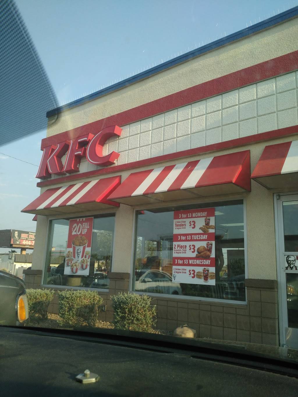 KFC | restaurant | 2312 S Maryland Pkwy, Las Vegas, NV 89104, USA | 7252183640 OR +1 725-218-3640