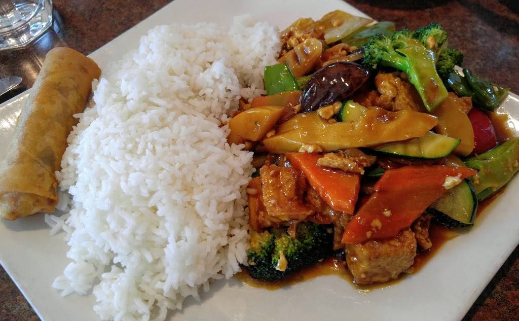 Leos Kitchen | restaurant | 7441 Foothills Blvd, Roseville, CA 95747, USA | 9167881998 OR +1 916-788-1998