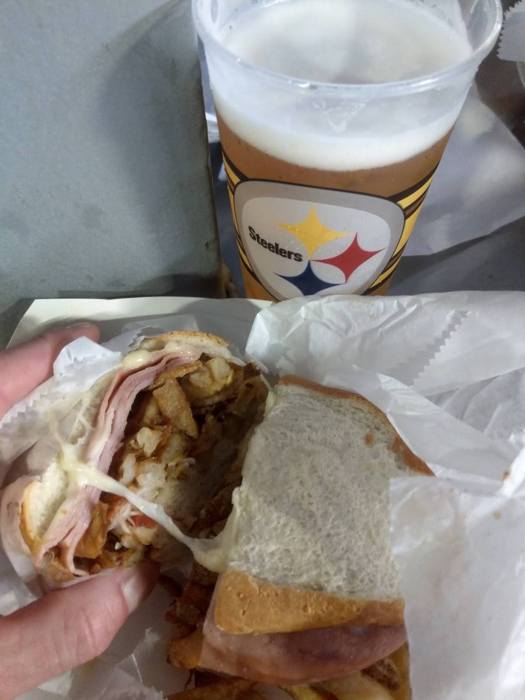 Primanti Bros. | restaurant | 100 Art Rooney Ave, Pittsburgh, PA 15212, USA | 4126977700 OR +1 412-697-7700