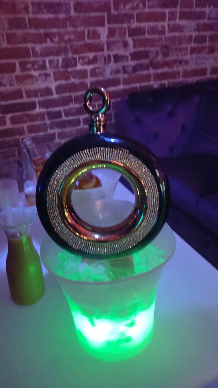 Uptown Downtown | restaurant | 210 S Riverside Ave, Rialto, CA 92376, USA | 9095664303 OR +1 909-566-4303