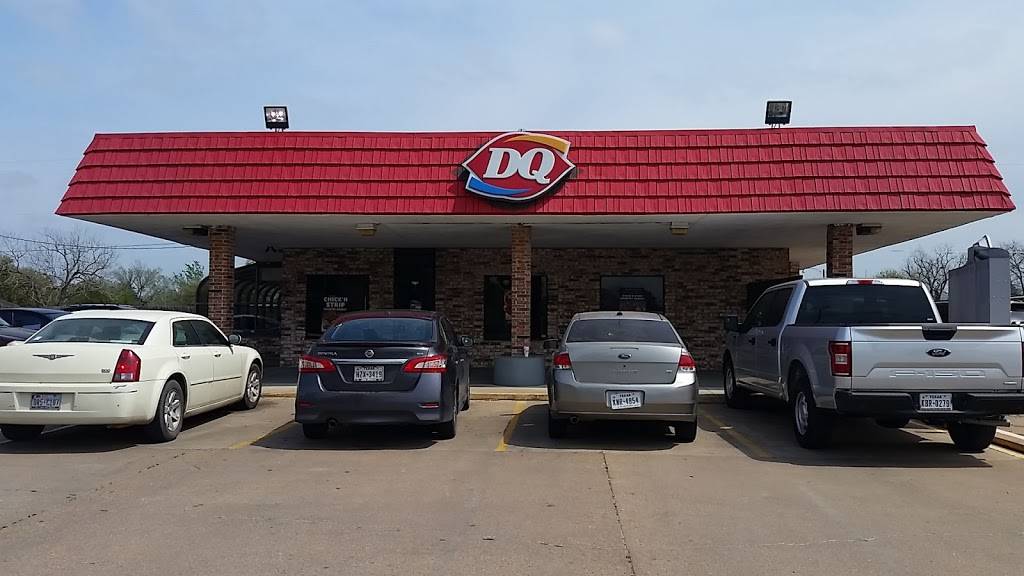 Dairy Queen Store | restaurant | 442 10th St, Hempstead, TX 77445, USA | 9798263316 OR +1 979-826-3316