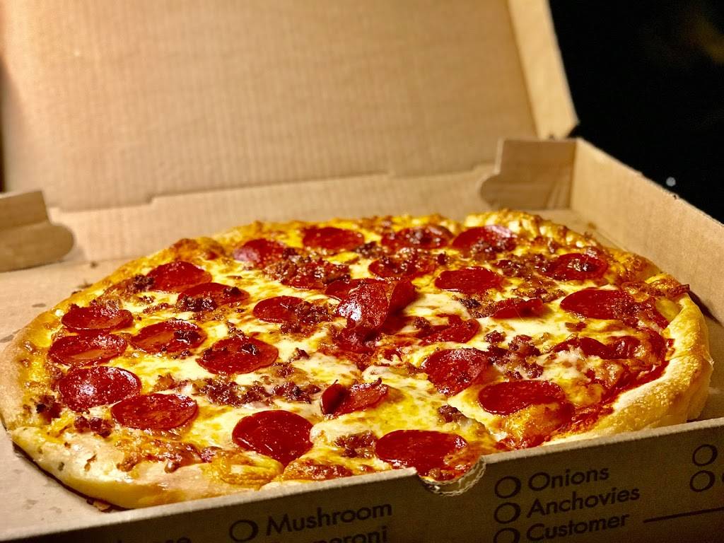 Famous Pizza Of West Warwick | restaurant | 1738 Main St, West Warwick, RI 02893, USA | 4018286994 OR +1 401-828-6994