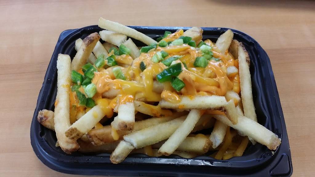 Wendys | restaurant | 607 Louis Henna Blvd, Round Rock, TX 78664, USA | 5125963276 OR +1 512-596-3276