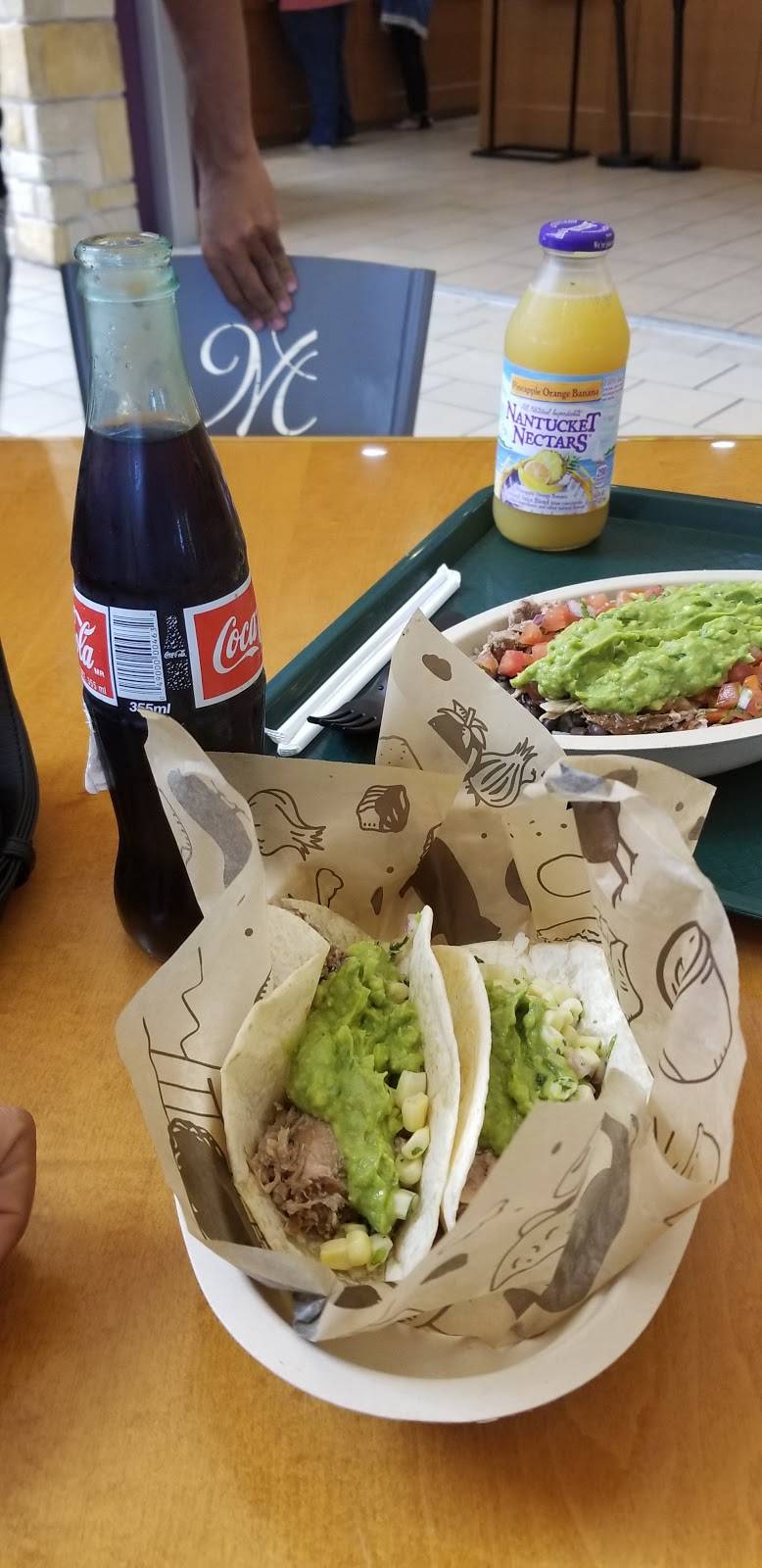 Salata | restaurant | 303 Memorial City Way Suite 728, Houston, TX 77024, USA | 8326685325 OR +1 832-668-5325