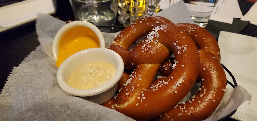 Murph & Eddys "a gathering place" | restaurant | 157 Mamaroneck Ave, Mamaroneck, NY 10543, USA | 9143411558 OR +1 914-341-1558