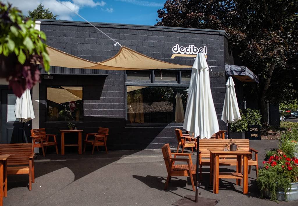 Decibel Sound & Drink | restaurant | 11380 SE 21st Ave, Milwaukie, OR 97222, USA | 5033426764 OR +1 503-342-6764