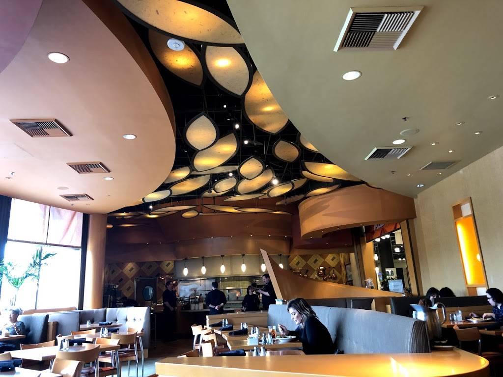 Cafe Bistro | cafe | 15900 La Cantera Pkwy, San Antonio, TX 78256, USA | 2103321900 OR +1 210-332-1900