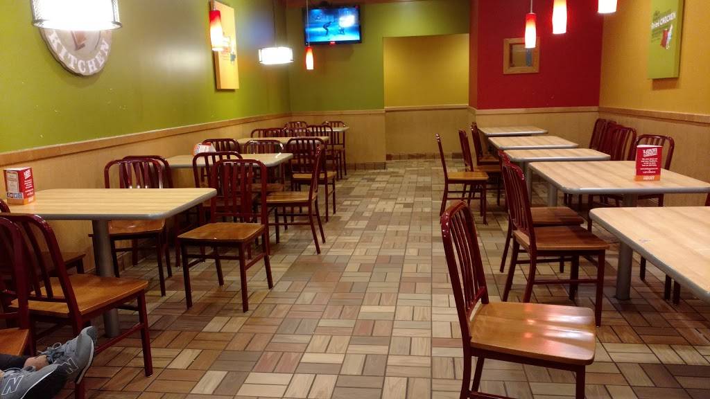 Popeyes Louisiana Kitchen | restaurant | 5007 Columbia Pike, Arlington, VA 22204, USA | 7036716336 OR +1 703-671-6336