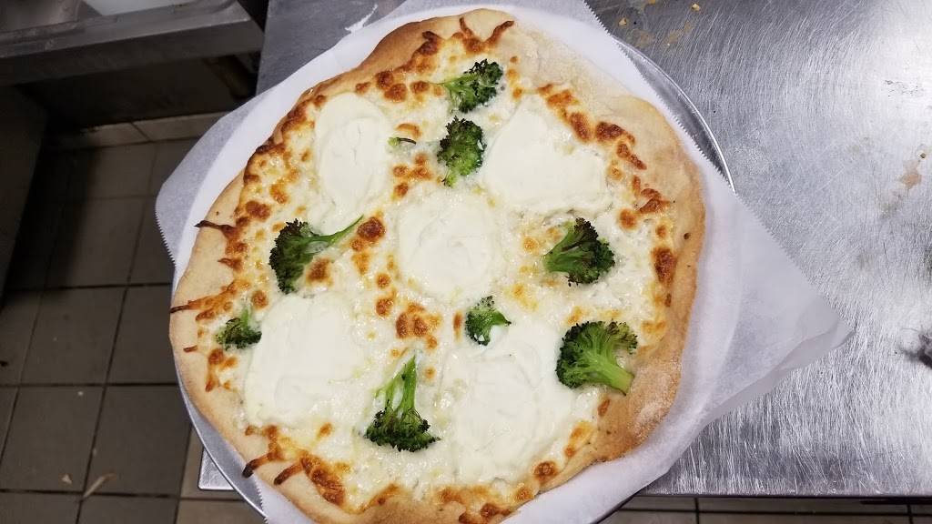 RTB Lounge | restaurant | 117 N Broadway St, South Amboy, NJ 08879, USA | 7329520060 OR +1 732-952-0060