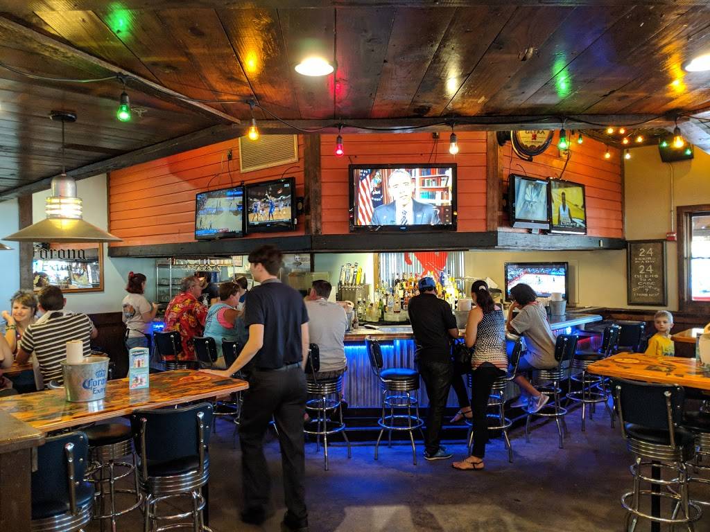 Joes Crab Shack | restaurant | 10 Blake Blvd, Kissimmee, FL 34747, USA | 3219396880 OR +1 321-939-6880